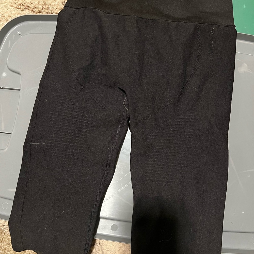 ECHT Arise Scrunch Leggings